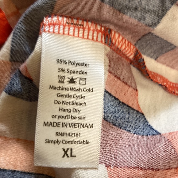 LulaRoe t shirt sleeves - Picture 4 of 4